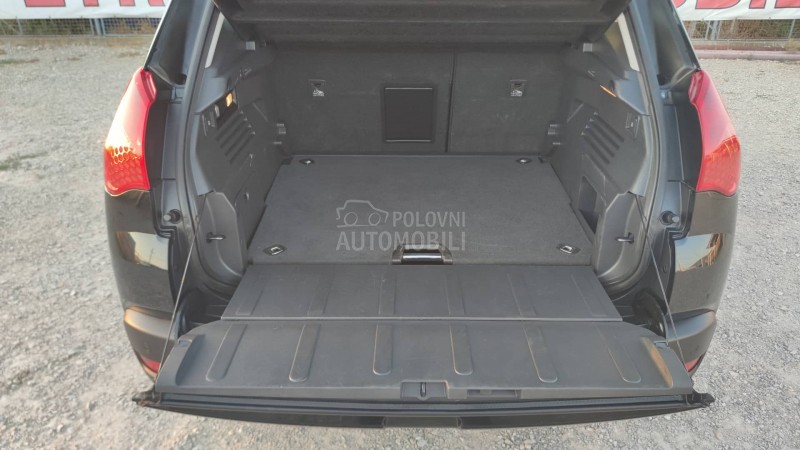 Peugeot 3008 1.6 E-HDi //ALLURE//