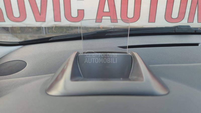 Peugeot 3008 1.6 E-HDi //ALLURE//