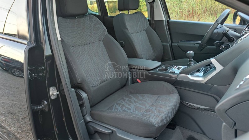 Peugeot 3008 1.6 E-HDi //ALLURE//