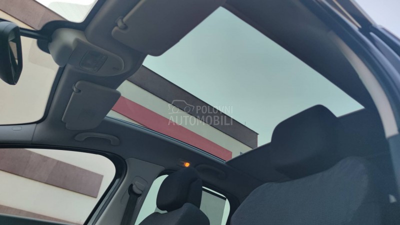 Peugeot 3008 1.6 E-HDi //ALLURE//