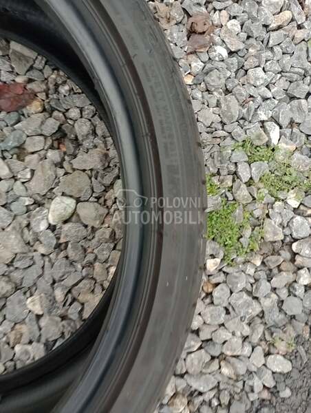 Bridgestone 255/30 R19 Letnja