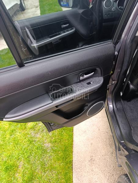 Suzuki Grand Vitara 1.9 ddis N A V I G A