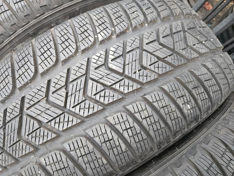 Pirelli 235/60 R18 Sve sezone