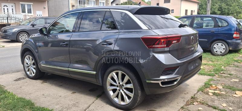 Volkswagen T-Roc 1.6