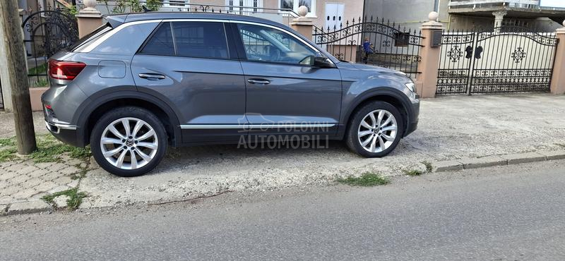 Volkswagen T-Roc 1.6
