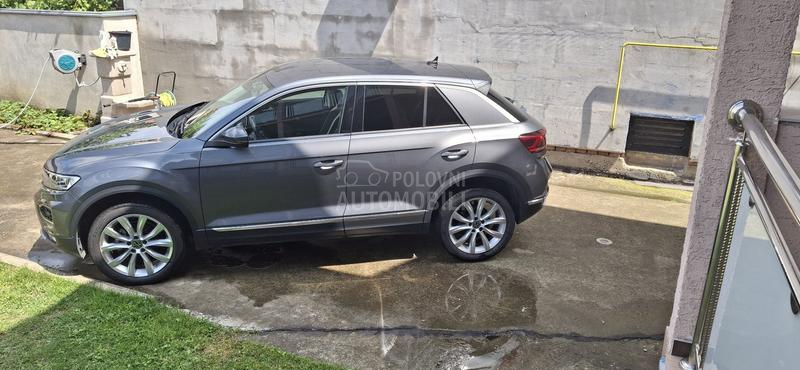 Volkswagen T-Roc 1.6