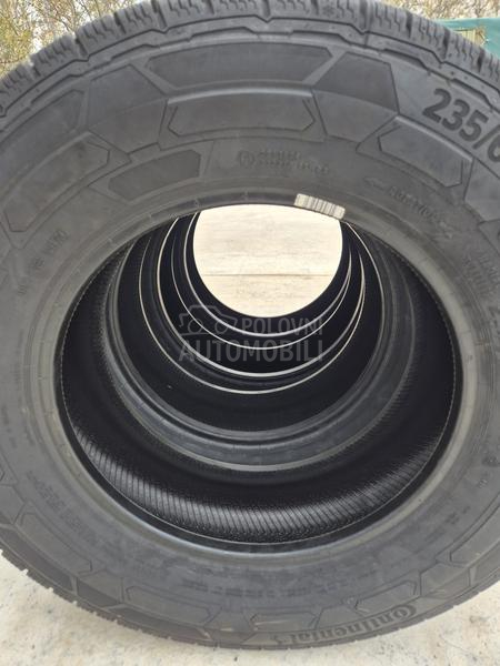 Continental 235/65 R16 Zimska