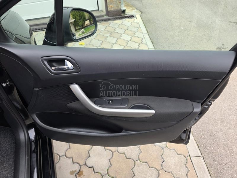 Peugeot 308 1.6 EHDI  DIODA