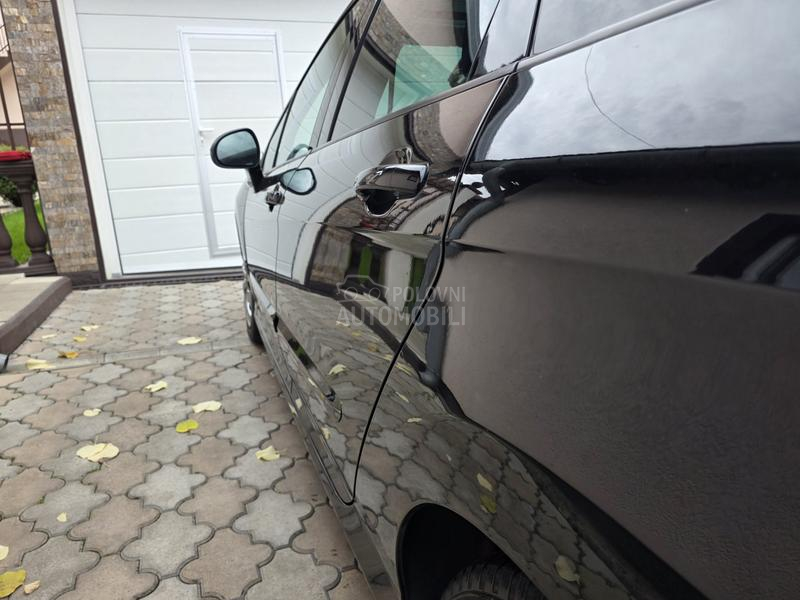 Peugeot 308 1.6 EHDI  DIODA