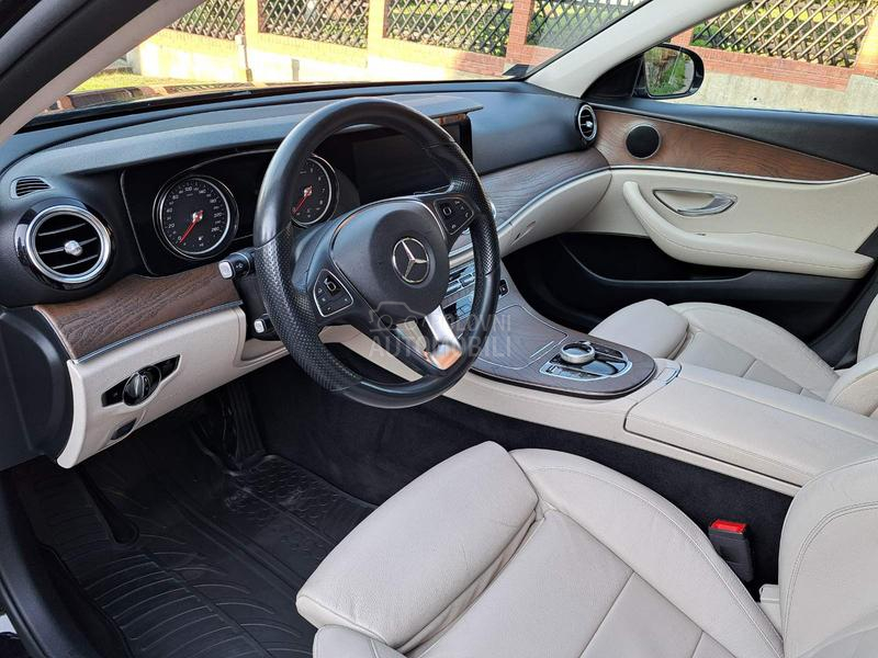 Mercedes Benz E 200 
