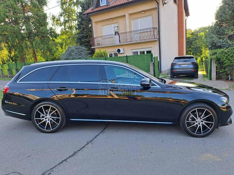 Mercedes Benz E 200 