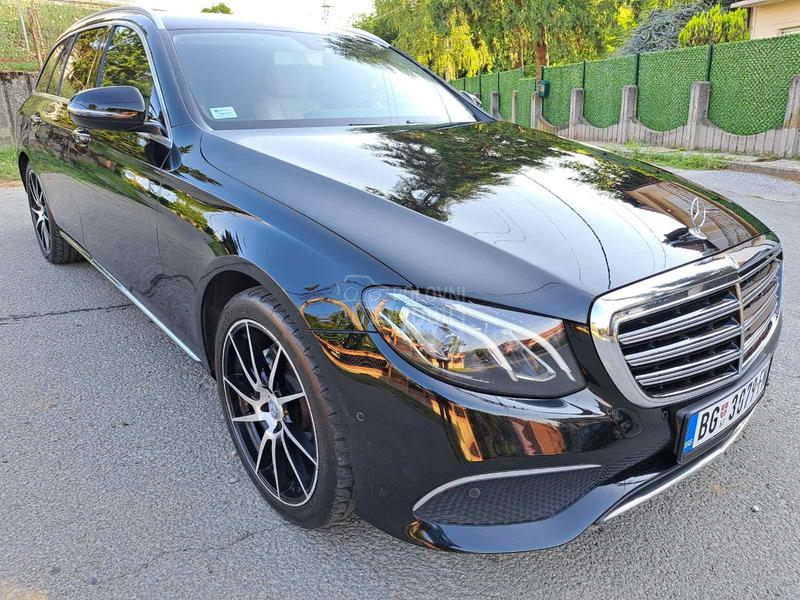 Mercedes Benz E 200 