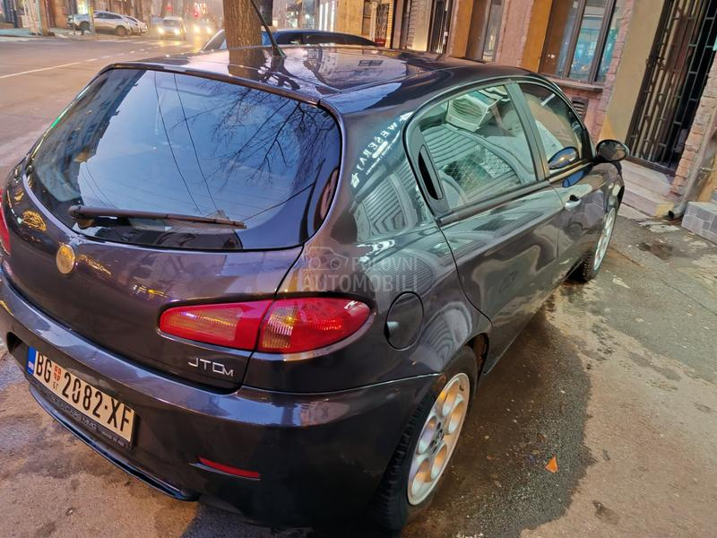 Alfa Romeo 147 JTDM