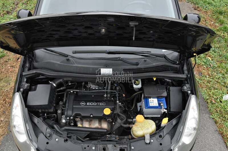 Opel Corsa D 1.4 OPC 5vr