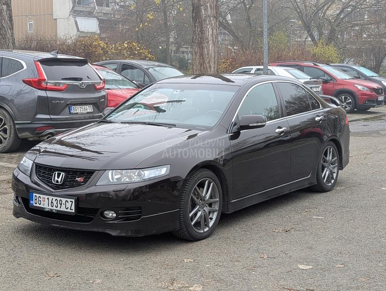 Honda Accord CL9