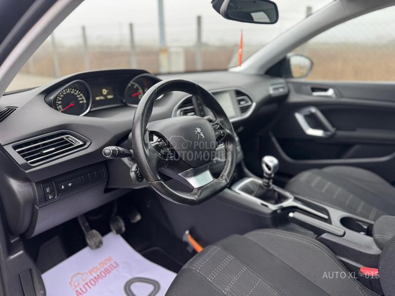Peugeot 308 1.6EHDI / PANO / NAV