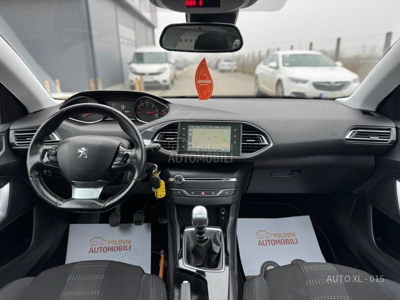 Peugeot 308 1.6EHDI / PANO / NAV