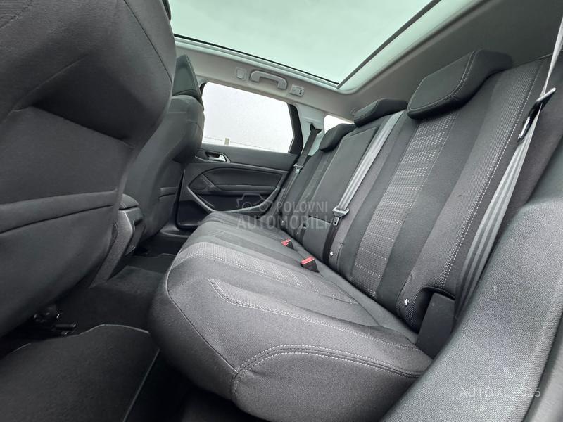 Peugeot 308 1.6EHDI / PANO / NAV