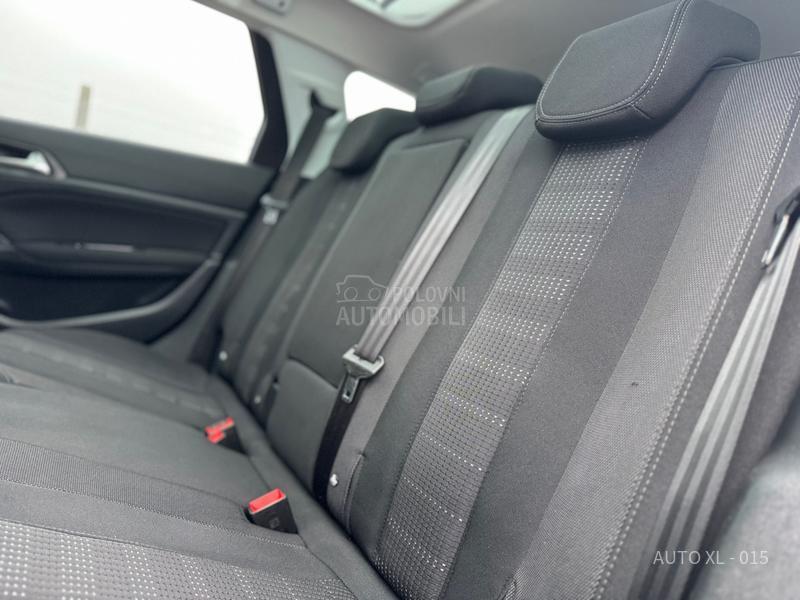 Peugeot 308 1.6EHDI / PANO / NAV