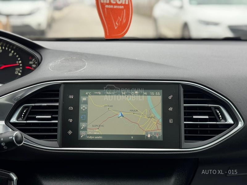 Peugeot 308 1.6EHDI / PANO / NAV