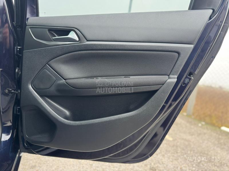 Peugeot 308 1.6EHDI / PANO / NAV