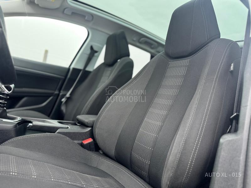 Peugeot 308 1.6EHDI / PANO / NAV