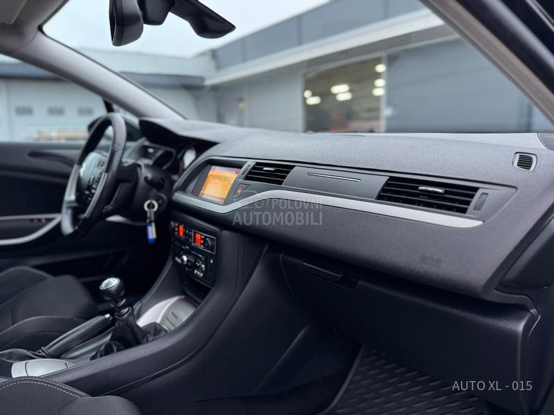 Citroen C5 2.0 HDI // NAV