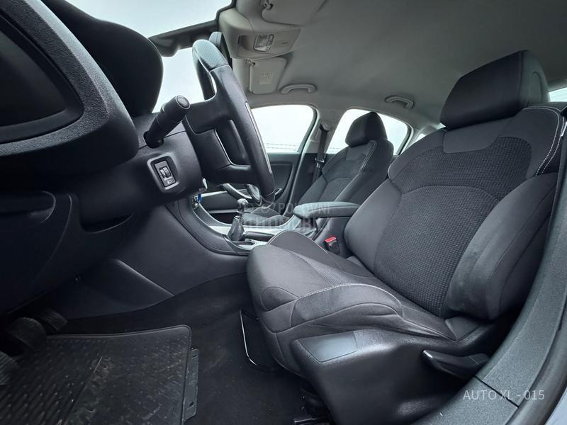Citroen C5 2.0 HDI // NAV