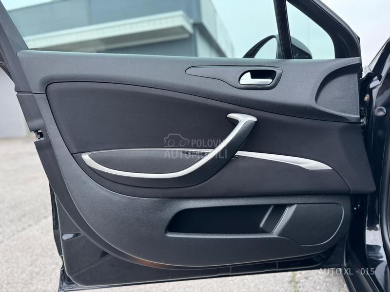 Citroen C5 2.0 HDI // NAV