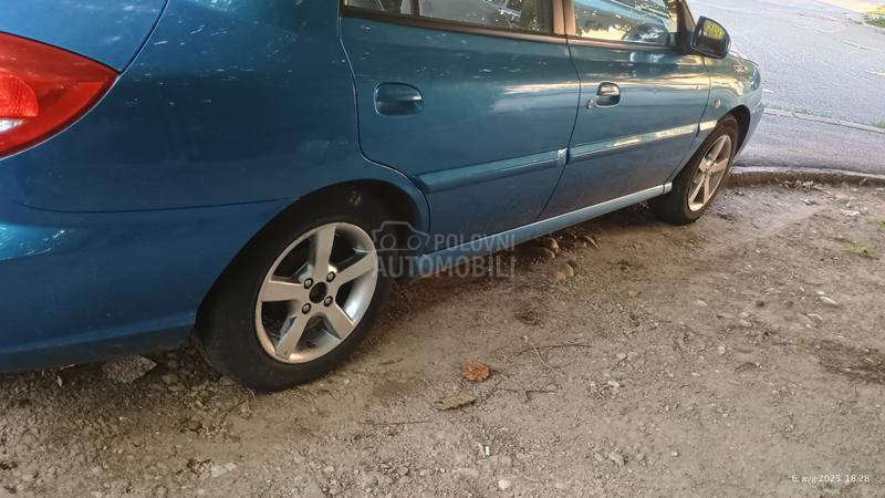 Kia Rio 1.3 RS SEDAN