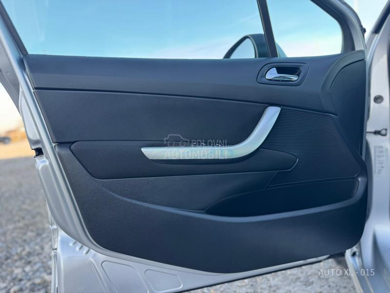 Peugeot 308 2.0 HDI // PANO