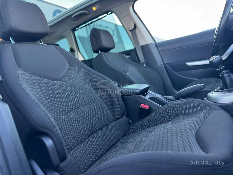 Peugeot 308 2.0 HDI // PANO