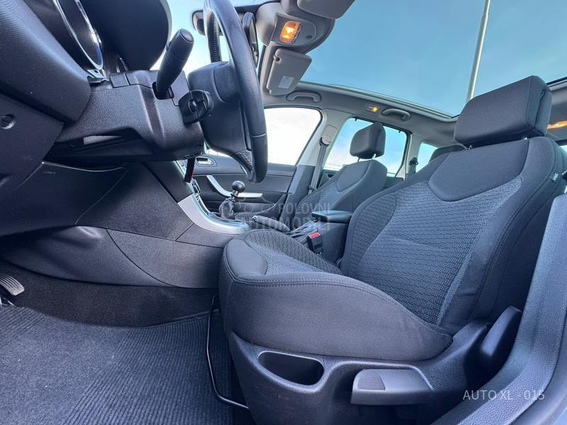 Peugeot 308 2.0 HDI // PANO