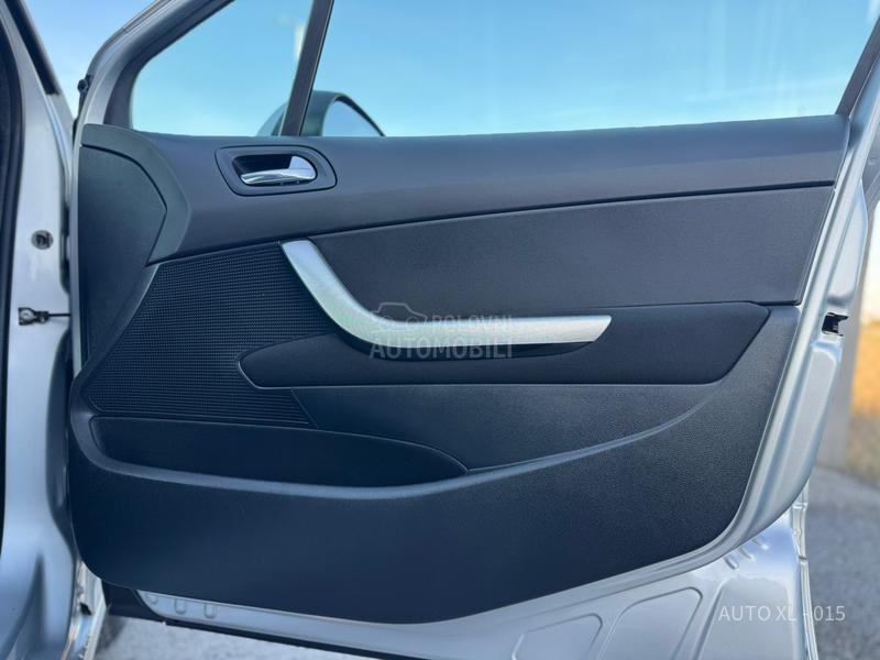 Peugeot 308 2.0 HDI // PANO