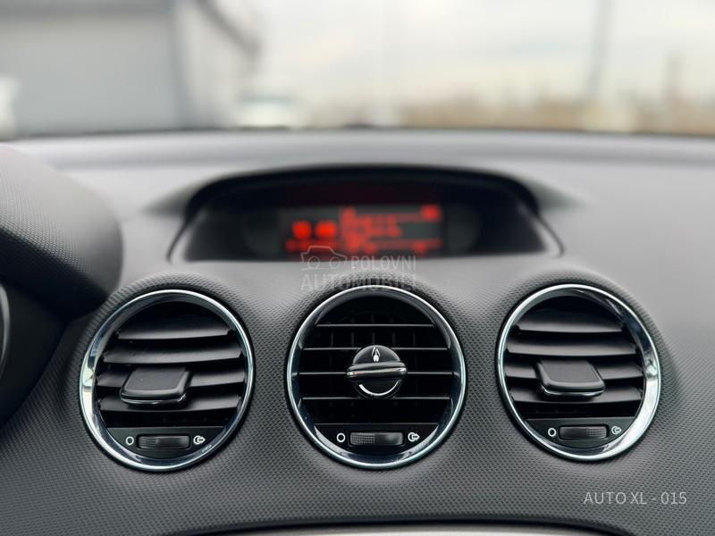 Peugeot 308 1.6 HDI // N.O.V