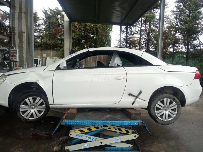 Volkswagen EOS -  kompletan auto u delovima
