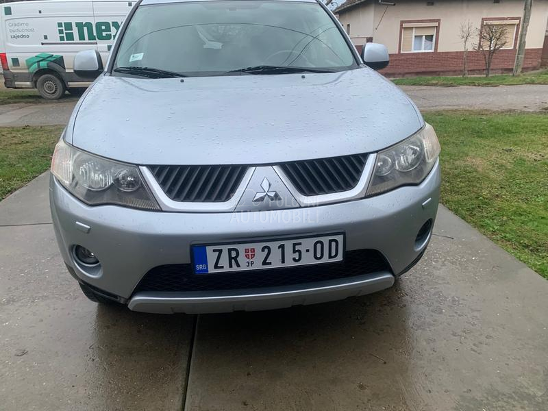 Mitsubishi Outlander 