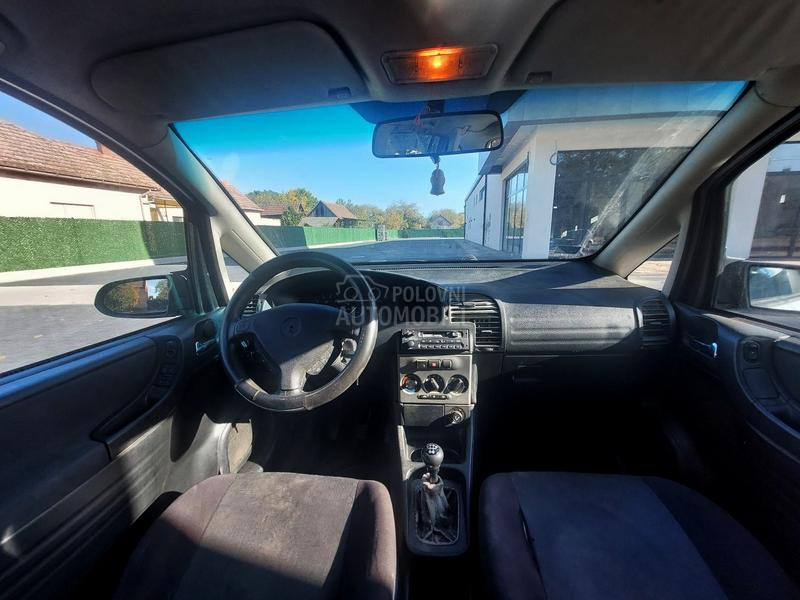 Opel Zafira 1.8