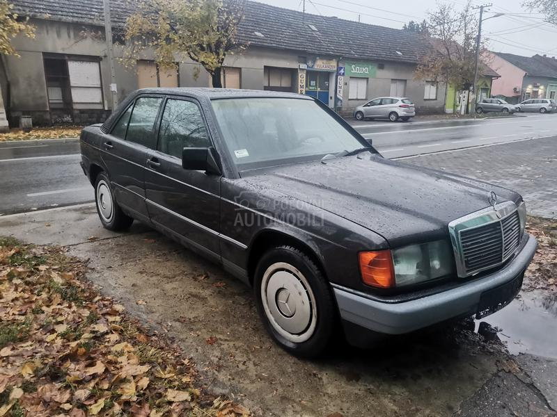 Mercedes Benz 190 