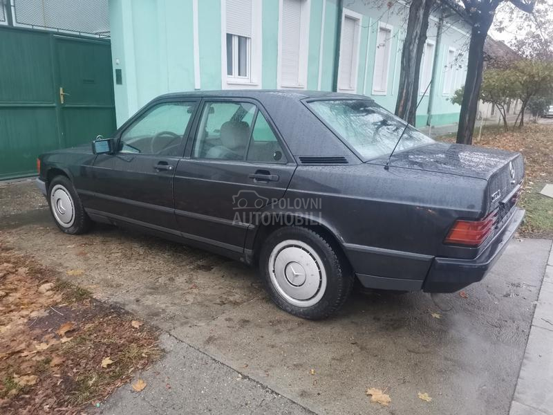 Mercedes Benz 190 
