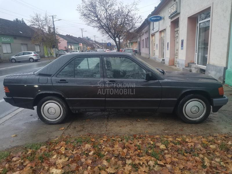 Mercedes Benz 190 