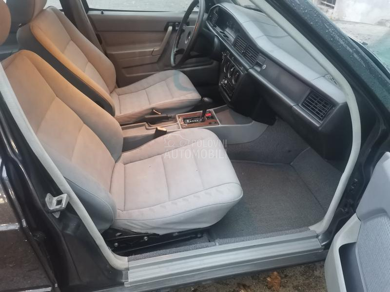 Mercedes Benz 190 