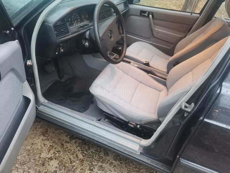 Mercedes Benz 190 