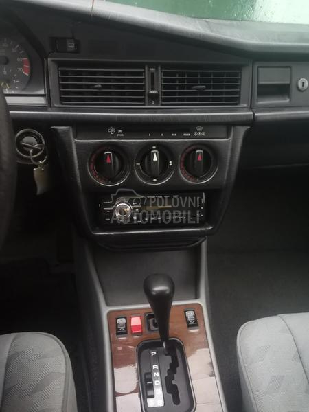 Mercedes Benz 190 