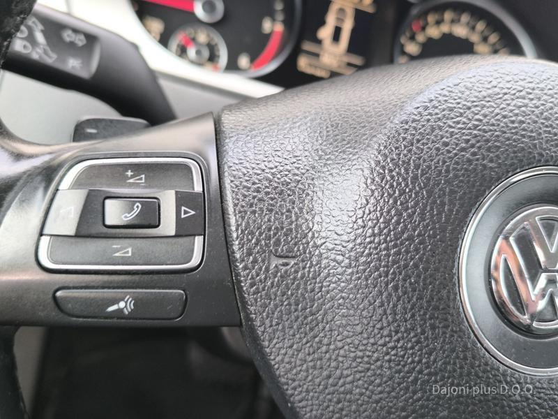 Volkswagen Passat B7 2.0 TDI DSG HIGHLINE