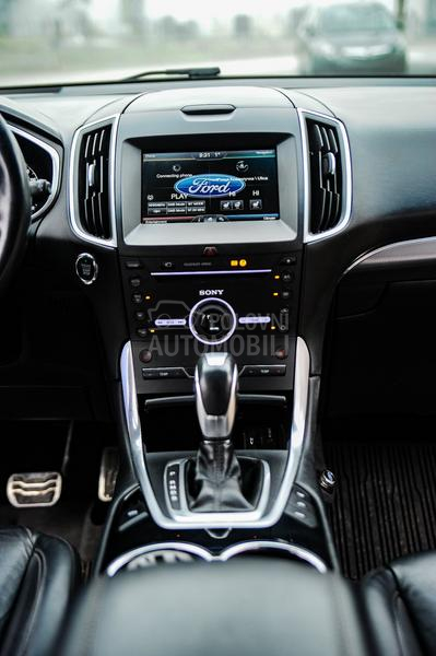 Ford Edge 