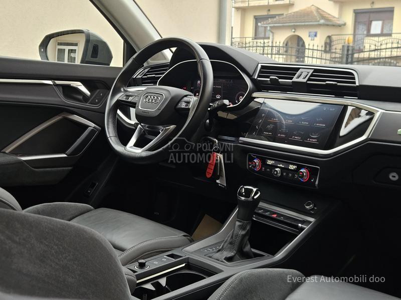 Audi Q3 35TDi/SPORT LINE/