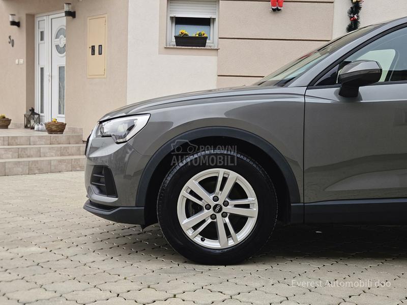 Audi Q3 35TDi/SPORT LINE/