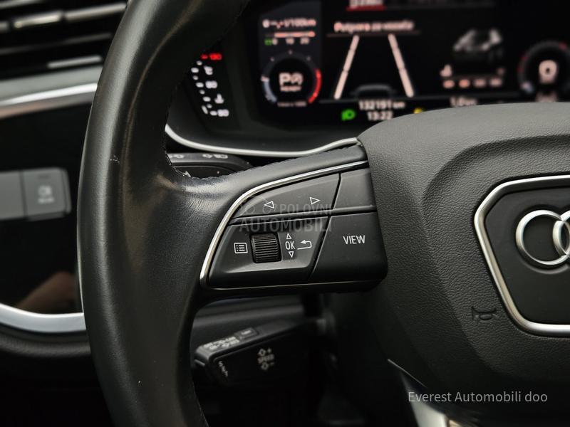 Audi Q3 35TDi/SPORT LINE/