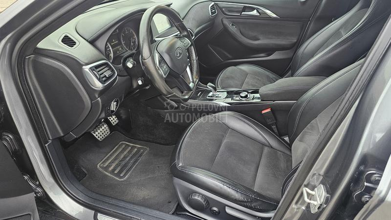 Infiniti Q30 2.2d Aut Awd Premium